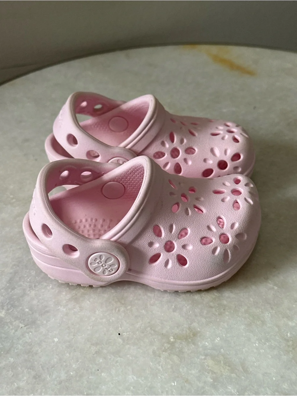Crocs Toddler Classic Floral Cut-Out Clogs Pink Milk Size 4 Water Resistant